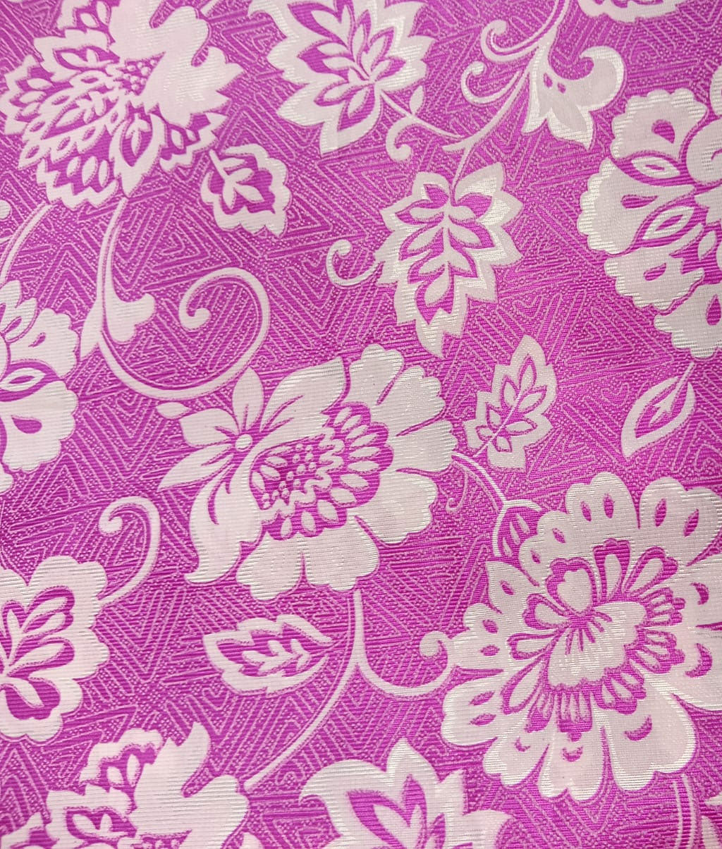 Wrap Prints Fabric – Stylish & Vibrant Decoration Choice