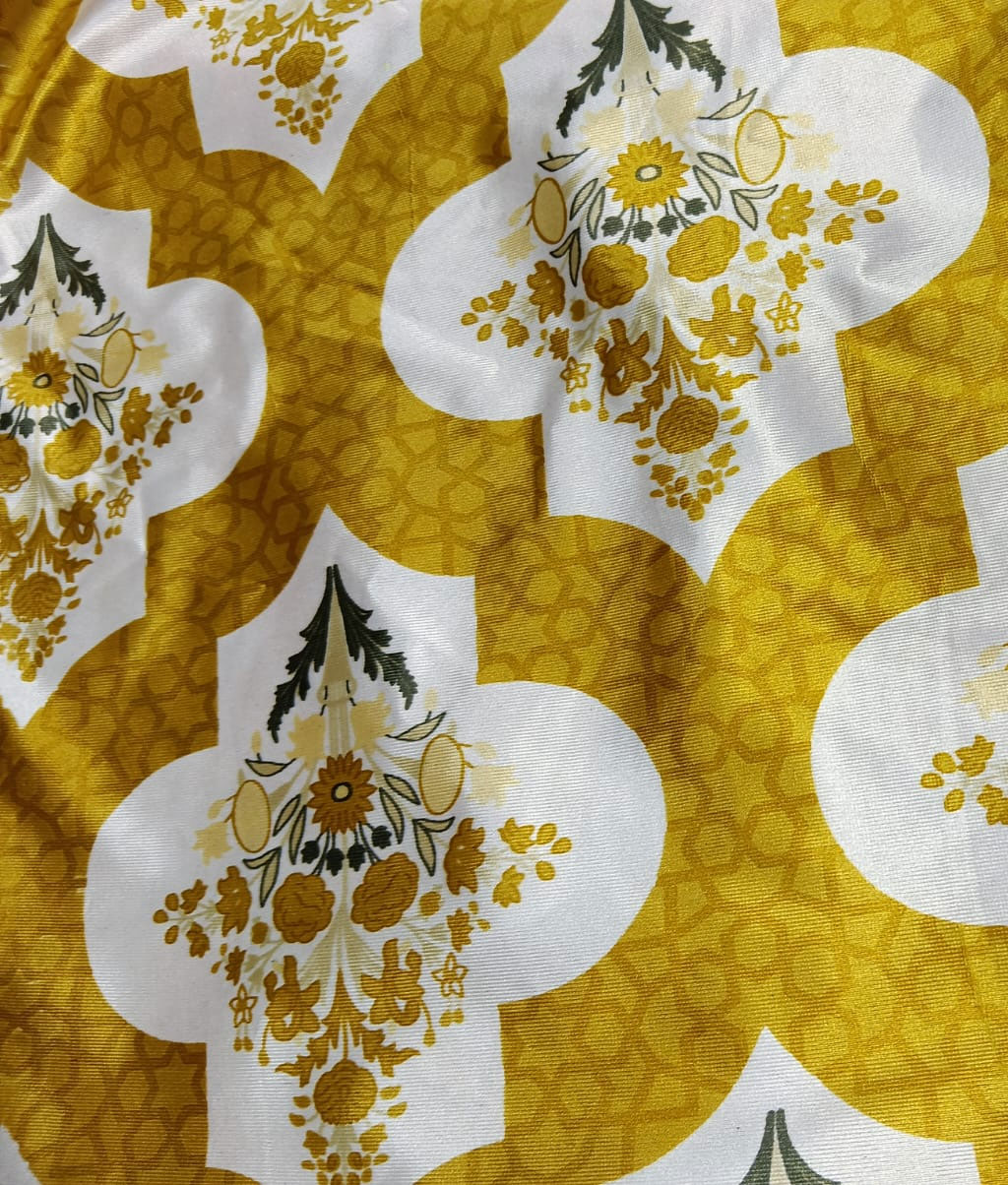 Wrap Prints Fabric – Stylish & Vibrant Decoration Choice