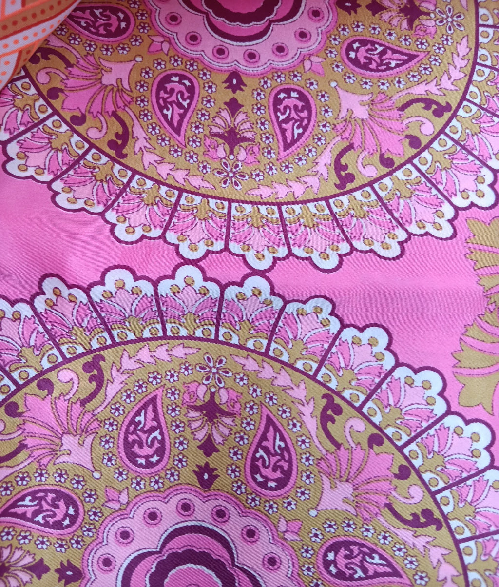 Taiwan Prints Fabric – Stylish & Vibrant Decoration Choice